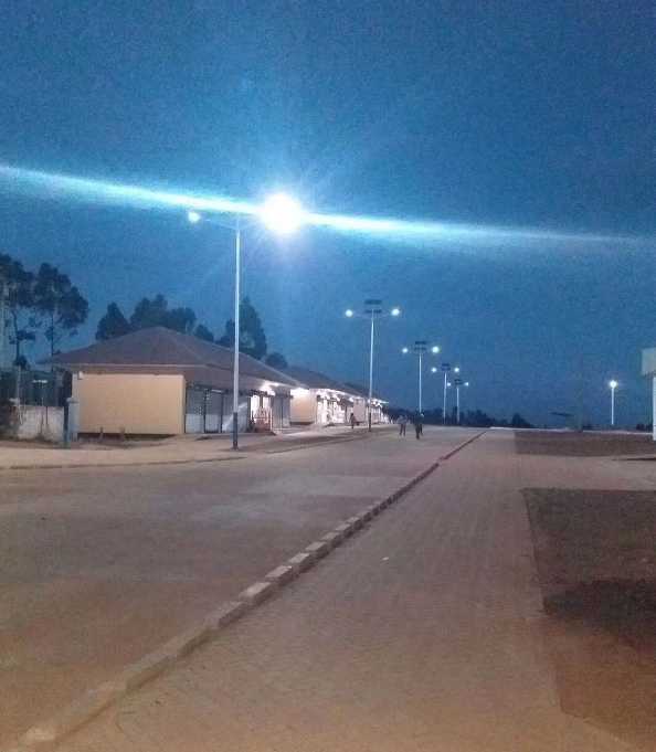 简阳市非洲科特迪瓦太阳能路灯工程